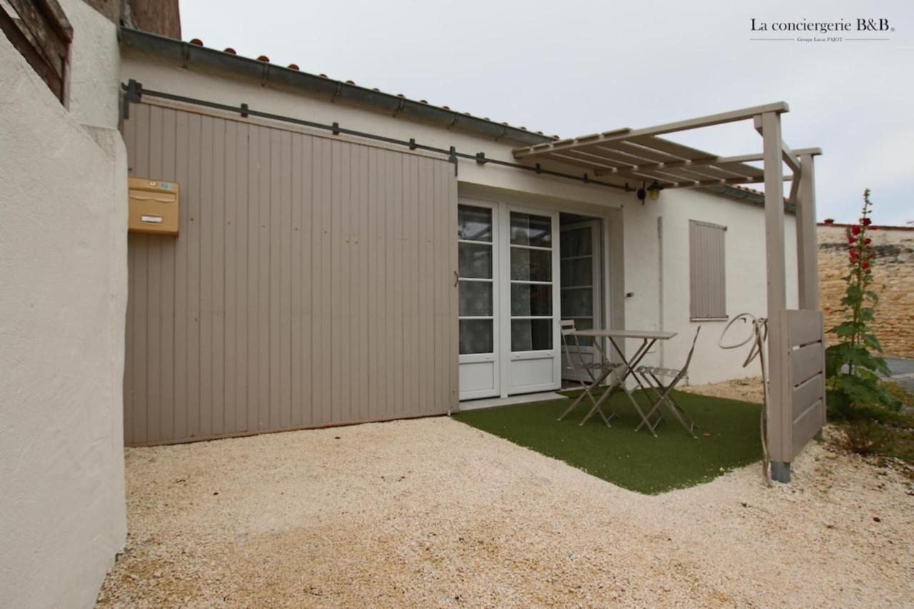 House On The Island Of Oleron Near The Cotiniere Villa Saint-Pierre-d'Oleron Buitenkant foto
